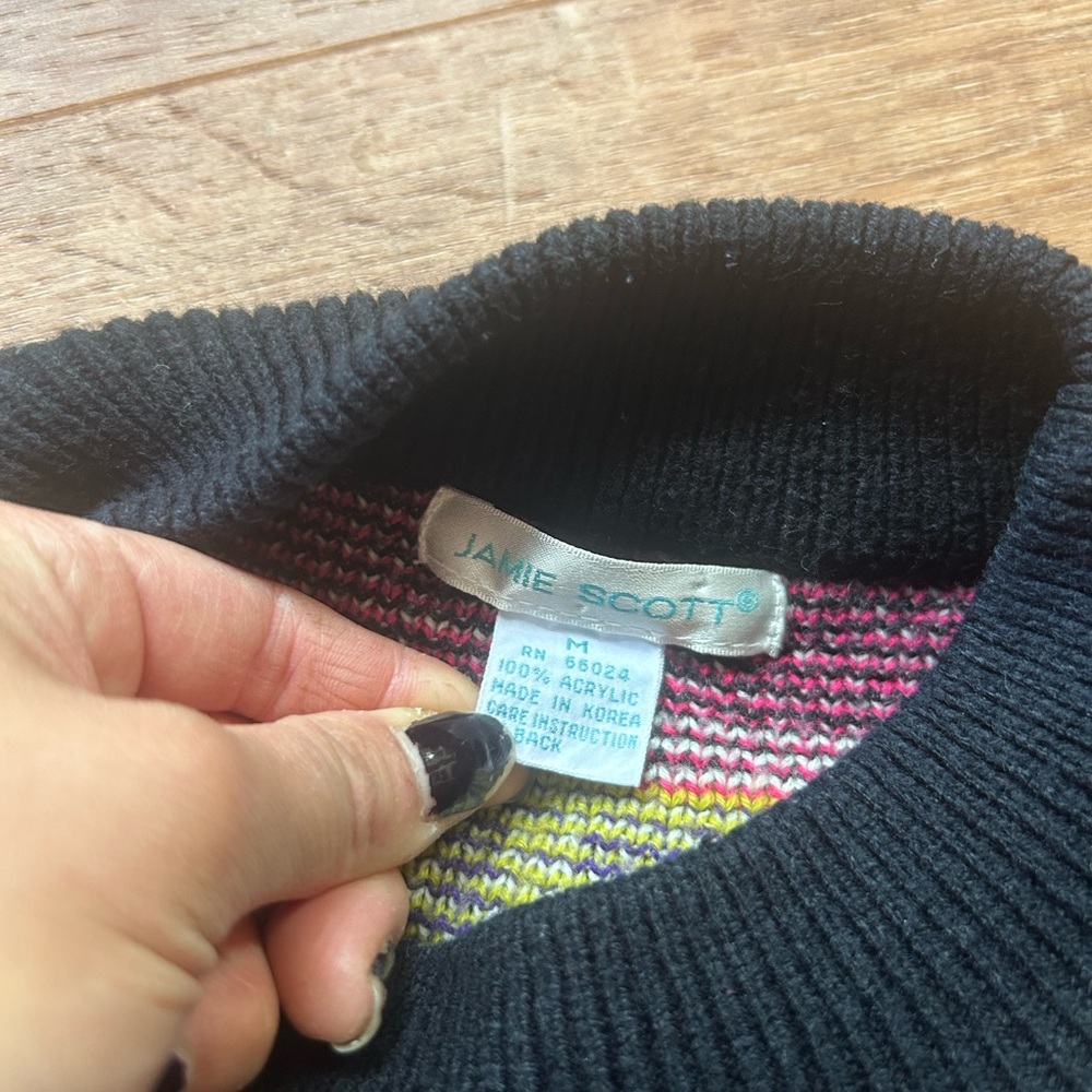 Retro Abstract Sweater - image 6